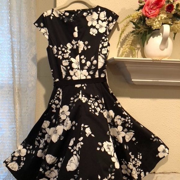White Black Swing Midi - Picture 1 of 3